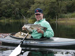 Big_bass.JPG (416340 bytes)